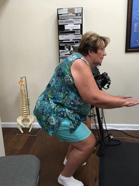Chiropractic Kingwood TX Knee Pain Woman Before